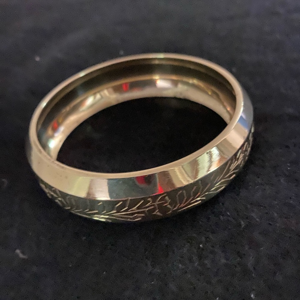 Vintage Etched India Brass Domed Bangle Bracelet Vine and Leaf Pattern Boho